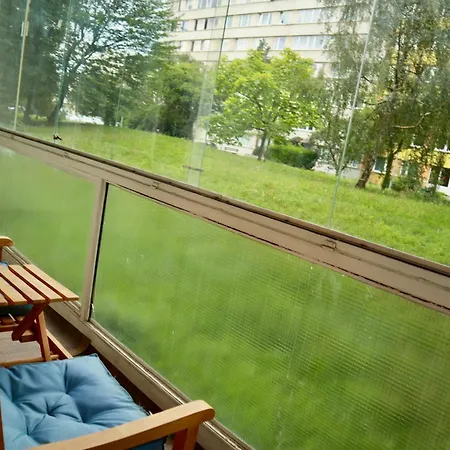 Family Cozy Metro Access Prague