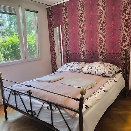 Apartament Family Cozy Metro Access