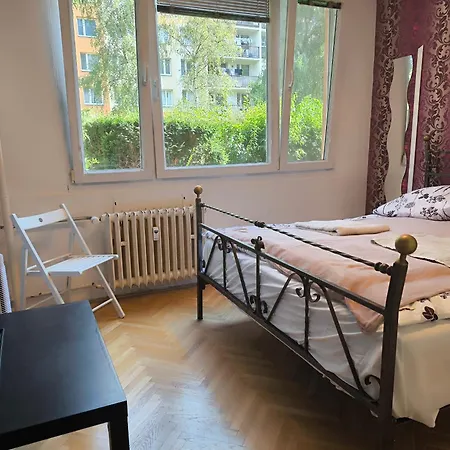 Apartament Family Cozy Metro Access